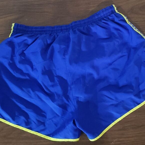 PINK Victorias Secret Running Shorts - Picture 5 of 6